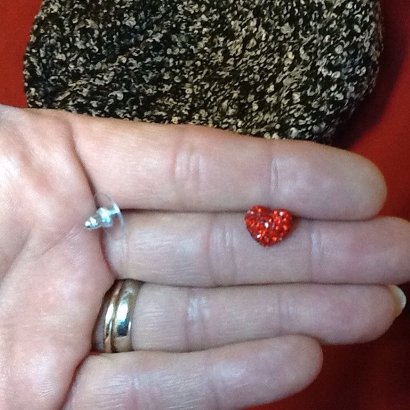 Valentine's Day Red Rhinestone Heart Ear Rings - Picture 3 of 3