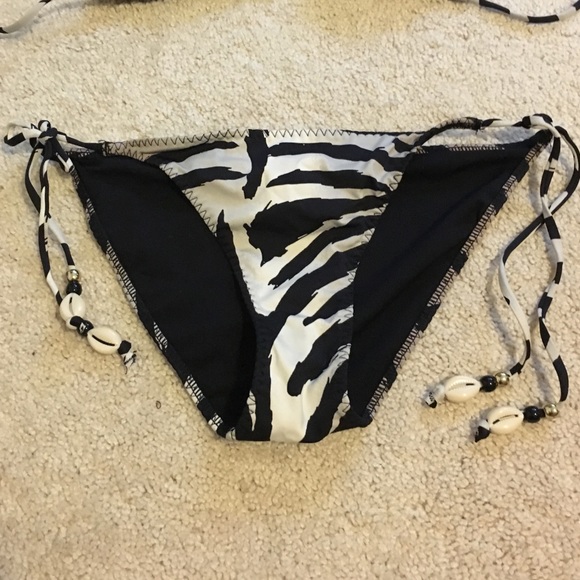 H&M tiger print bikini - Picture 2 of 3