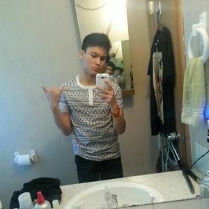 Meet your Posher, Johnathan