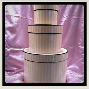 Victoria's secret hat boxes EXCELLENT CONDITION
