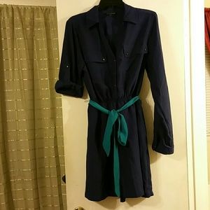 Express collar dress with belt