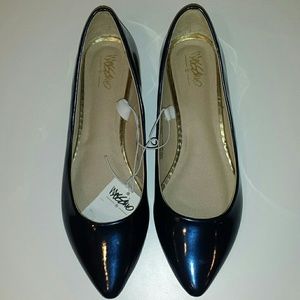 Women's Flats
