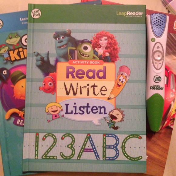 The Leap Frog Leap Reader w/3 books, pen & charger - Picture 1 of 4