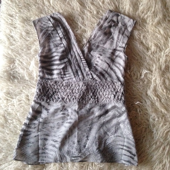 Banana Republic Tops - NWOT Banana Republic animal print blouse
