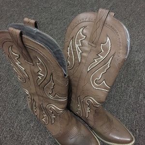 Cowgirls boots