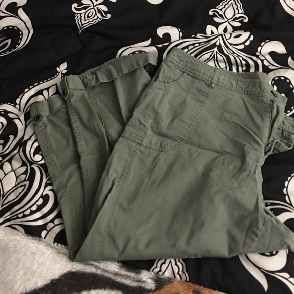 Capris