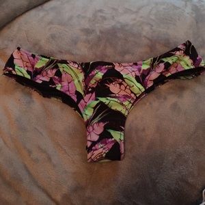 Cheeky Victoria's Secret bottoms!