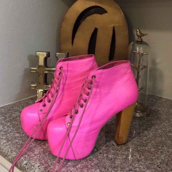 Jeffery Campbell Litas