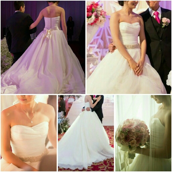 White by Vera Wang Wedding Gown🎉HP🎉 - Picture 2 of 4