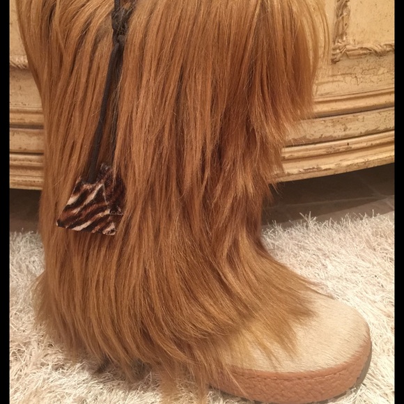 Oscar fur ski boots