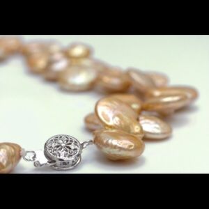 Gold coin pearl and white gold necklace