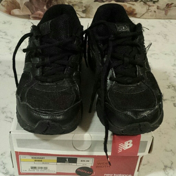 New Balance boys shoes