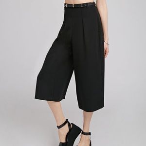 Pleated Gaucho Pants