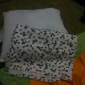 Pillow and fabric measured to the pillow.