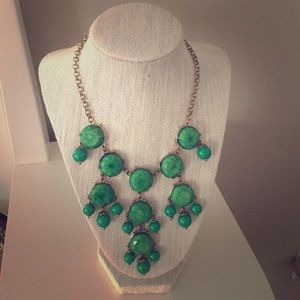 💚💕Green statement necklace💕💚