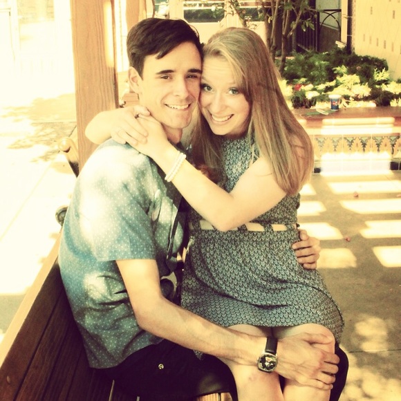 Meet your Posher, Katie - Picture 3 of 4