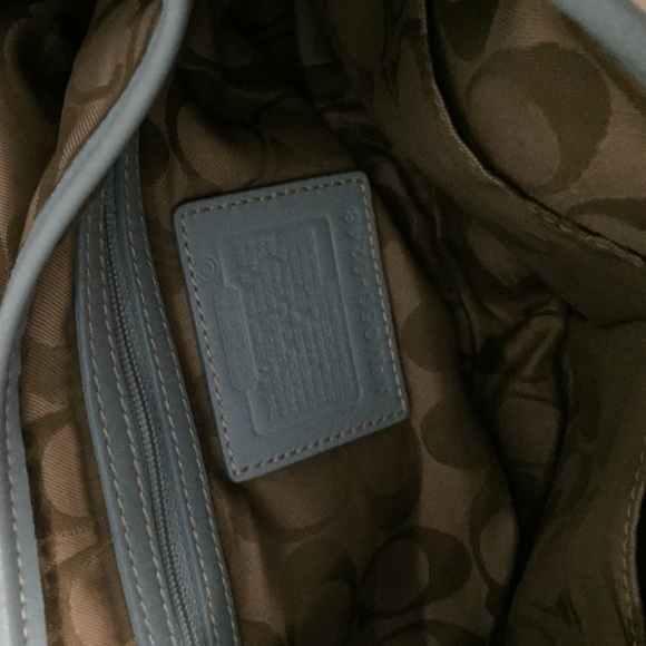 Authentic baby blue handbag - Picture 3 of 3