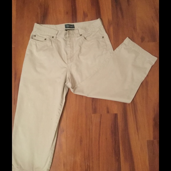 Ralph Lauren Khaki Capri's in excellent Condition