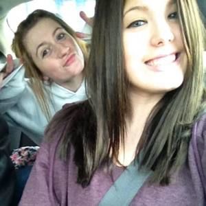 Meet your Posher, Candice