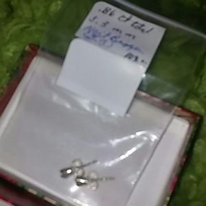 Sapphire earings
