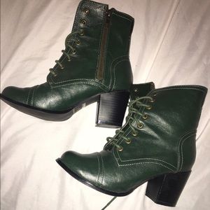 Olive green laced up booties!