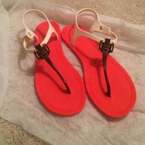 🎉🎉Hunter Rubber T Strap Sandals - Size 8