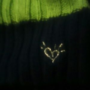 Good sweater.??good deal