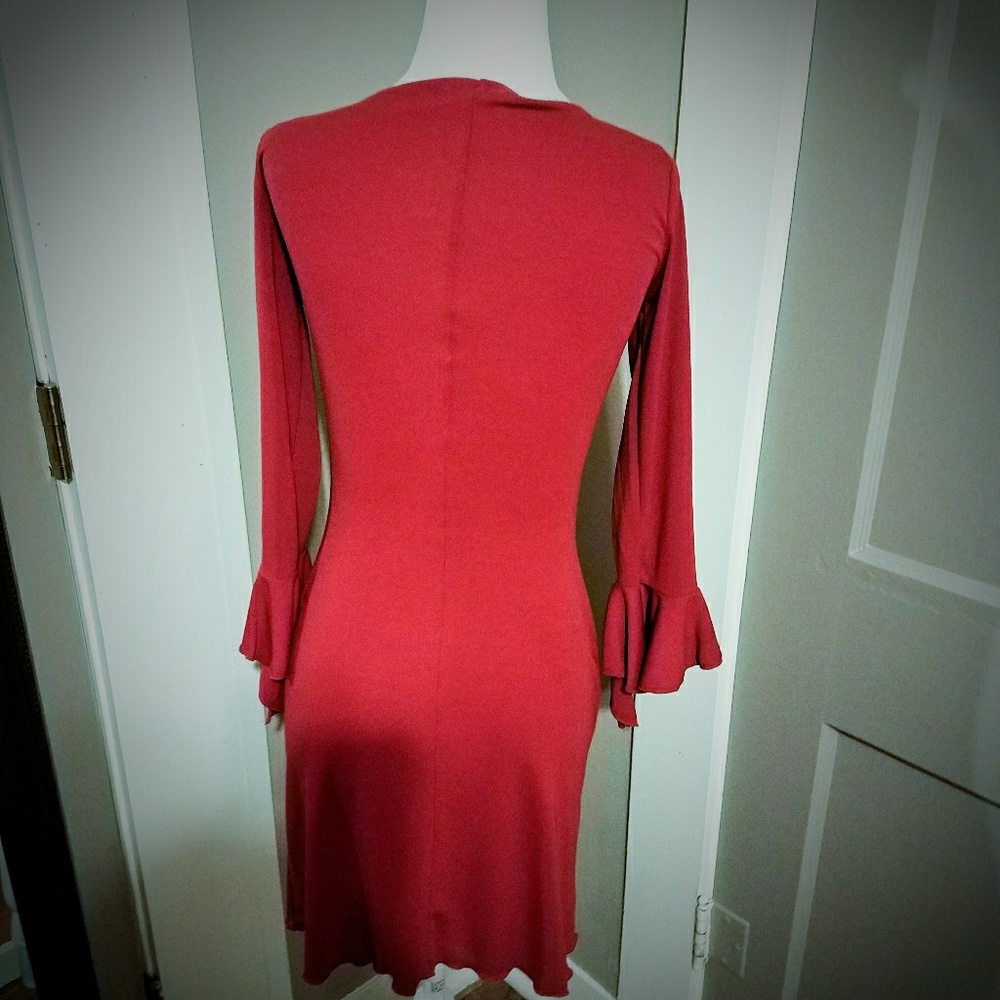 Red 3/4 sleeve dress - Picture 2 of 5