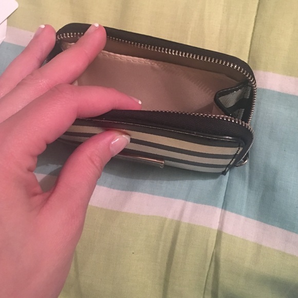 NY&C wallet - Picture 2 of 2