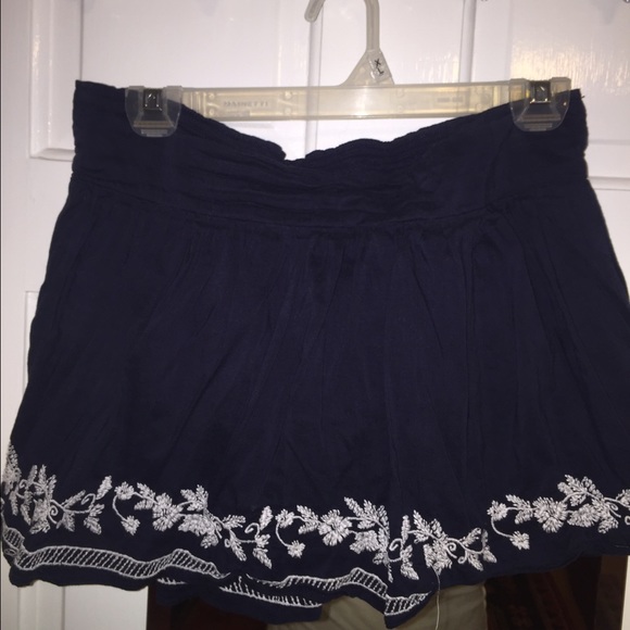 Skirt - Picture 1 of 1