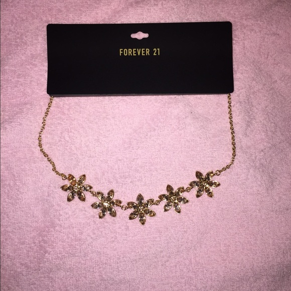 Forever 21 necklace