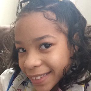 Meet your Posher, Ivory