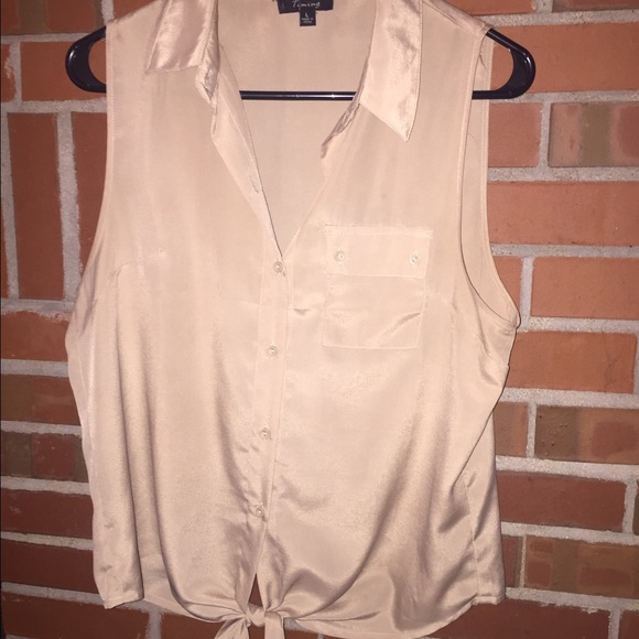 Sleeveless button down