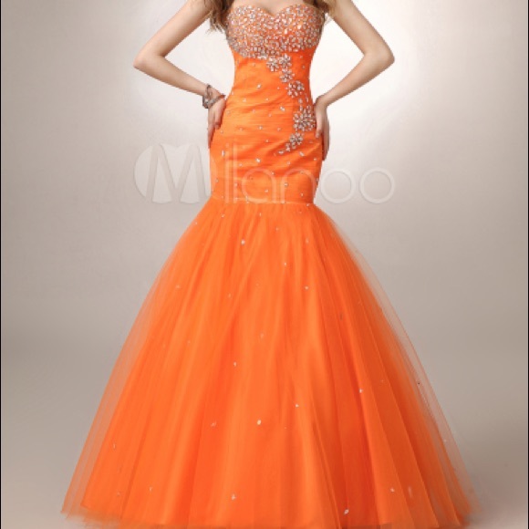 Mermaid Rhineston Tulle Prom Dress Sweetheart Neck