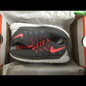 Nike free women size9 brand new in box. Never worn