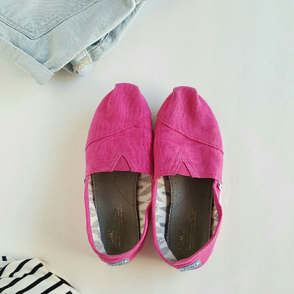 Toms Classics Hot Pink Women's Size 6
