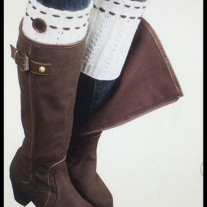 👢👢CUTE BOOT CUFF KNIT IVORY 👢👢PRICE DROP