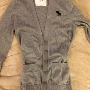 Gray Abercrombie and Fitch cardigan