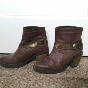 Country boots with 2" heel