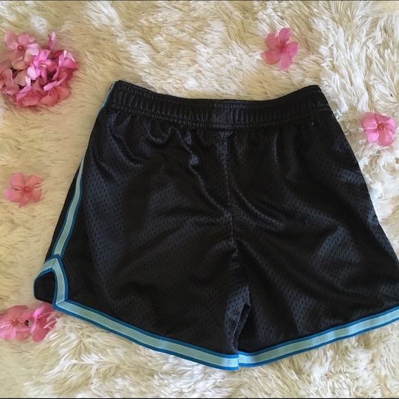 Black Nike Shorts - Picture 2 of 3