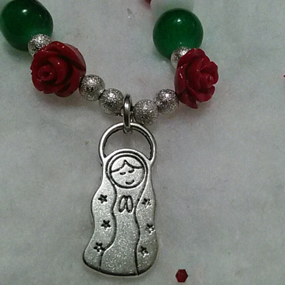 FINAL PRICE!! kids Virgin Mary bracelet - Picture 2 of 3