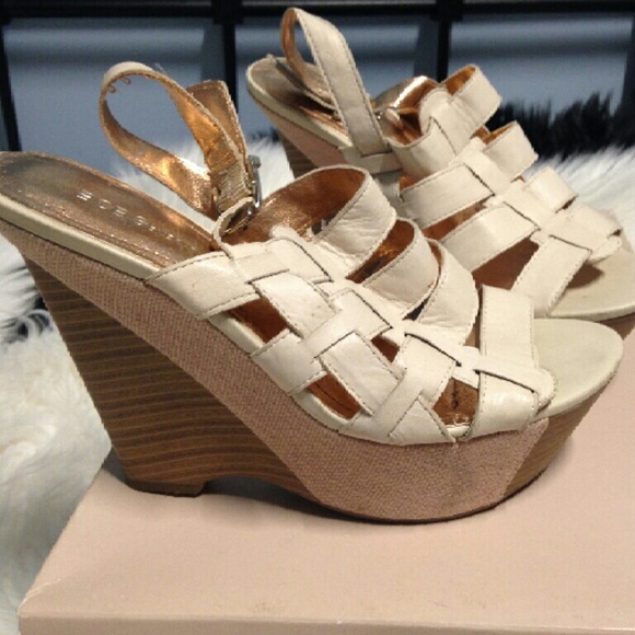 CLOSET CLOSING TOM. BGeneration Leather Wedges
