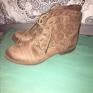 New never worn Brown Mossimo Supply Co Booties.
