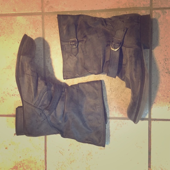 Slouchy gray boots