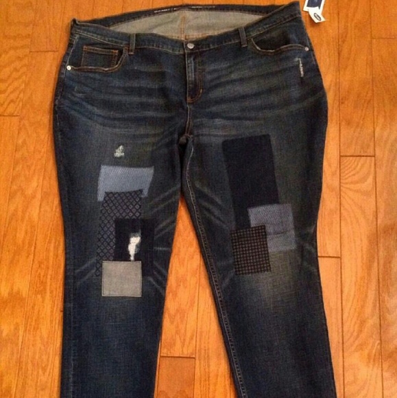 NWT Old Navy Boyfriend Skinny Jeans w/patches