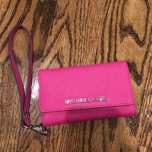 Michael Kors iPhone 5 case / wristlet