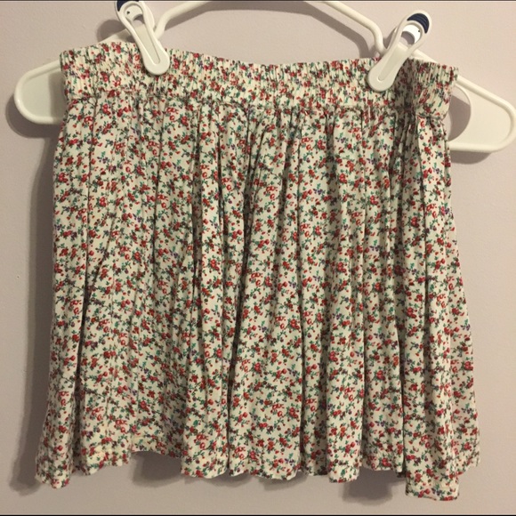 Flowy Floral Printed Skirt - Picture 1 of 2