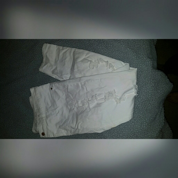 white skinny jeans