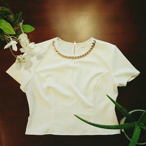 Cropped Shirt With Chain