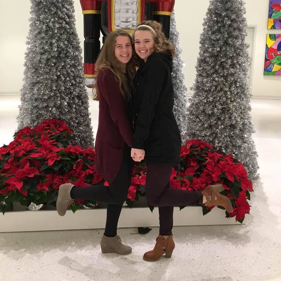 Meet your Posher, Marissa